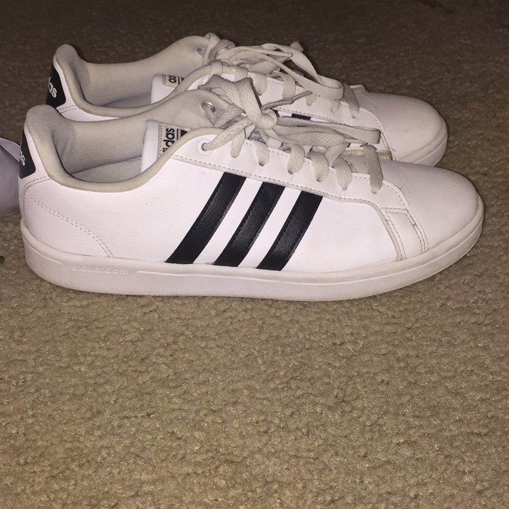 women’s adidas shoes